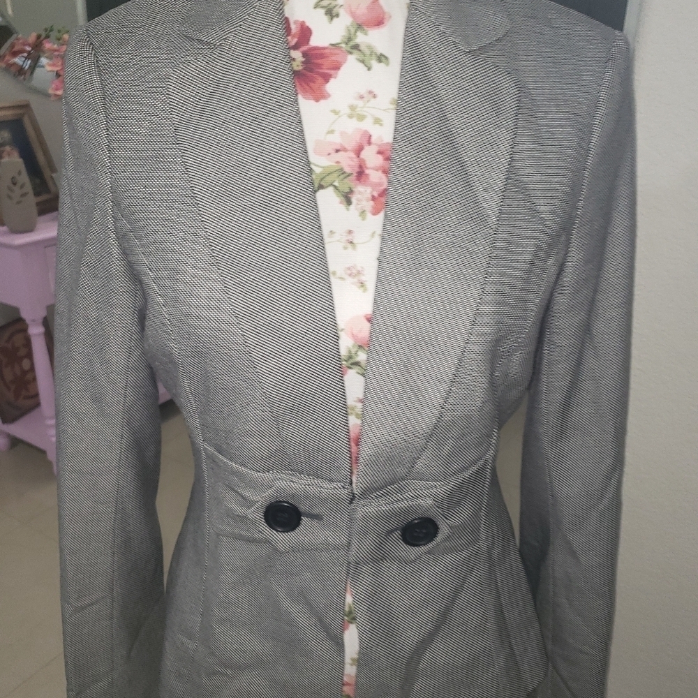 LIMITED DRess Jacket Blazer sz 6 black white